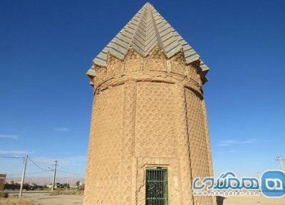 برج آرامگاه اخنگان معماری زیبای چند صد ساله در دشت توس است